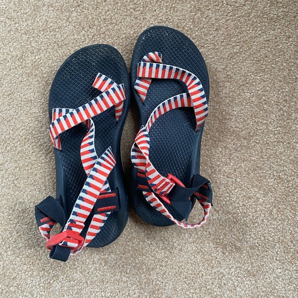 Chacos - Women’s Size 7 - Picture 1 of 4